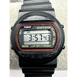 Timex Digital Ladies Watch 1992 New Battery 28MM 7" Black Resin Band 90's E27